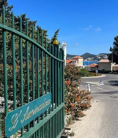 Apartment La Dolce - Confortable T2 En Rez-de-jardin Devant Piscine